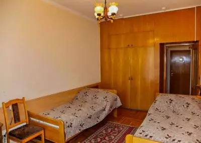 Двухместный однокомнатный стандарт во 2 корпусе в санатории Россия в городе Ессентуки - фотография